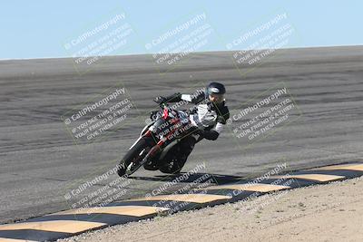 media/Oct-13-2025-Moto Forza (Mon) [[a66d839500]]/4-C Group/Session 2 (Bowl)/